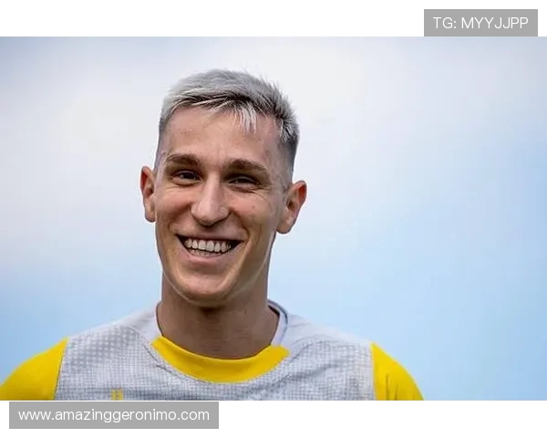 施洛特贝克:在多特感到舒适,未来将与凯尔讨论是否留队问题 施洛特贝克:在多特感到舒适,未来将与凯尔讨论是否留队问题