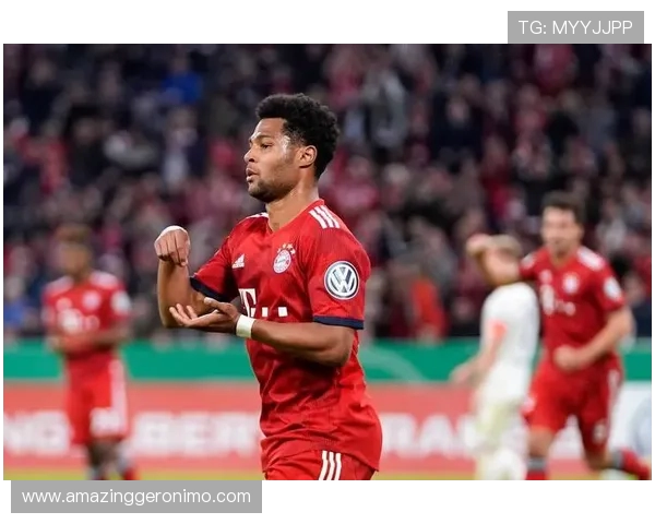 法尔克:拜仁高层对格雷茨卡高度满意但续约需降薪支持 法尔克:拜仁高层对格雷茨卡高度满意但续约需降薪支持