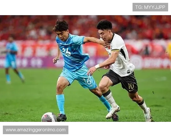 德天空:施洛特贝克与阿德耶米续约核心议题为解约条款谈判 德天空:施洛特贝克与阿德耶米续约核心议题为解约条款谈判